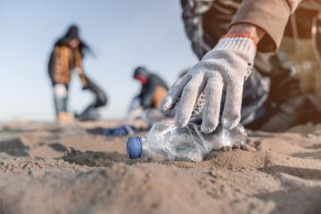 6 associations engagées dans la lutte contre les pollutions plastiques