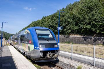 SNCF Réseau est gestionnaire des voies ferroviaires. Crédits : iStock. 