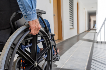 L’accessibilité était au cœur des échanges du 8e Comité interministériel du handicap (CIH) qui s’est tenu mercredi 20 septembre. Crédit : iStock