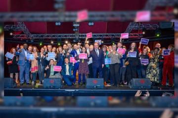 La Cravate Solidaire, grand partenaire de la Fondation Bouygues Telecom, fête ses 10 ans ! Crédit photo : La Cravate solidaire.