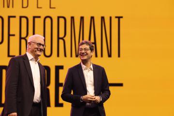 Nicolas Théry (à droite) et Daniel Baal, directeur général (à gauche). Crédit : Crédit mutuel.