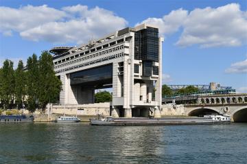 Bercy a annoncé un coupe de 10 milliards d'euros le 18 février. Crédit : Olivier DJIANN 