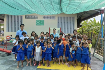 Un groupe d'enfants de la paillote de Kean Svay - Crédit photo : DR.