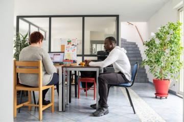 « Le dispositif La Touline aide les jeunes sortants de l’ASE à construire leur avenir ». Crédit photo : Apprentis d'Auteuil.