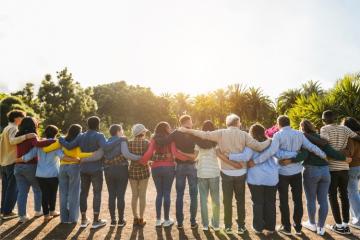 Les mutuelles doivent repenser leurs pratiques démocratiques, selon Pierre Marini, directeur général d'Unalis Mutuelles. Crédit : Disobey Art