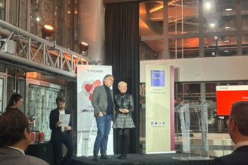La Fondation Groupe LBP AM reçoit le Grand Prix de la Philanthropie dans la catégorie « Éducation »