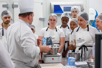 Sensibiliser les jeunes aux enjeux alimentaires : un engagement commun du Réseau E2C France et de la Fondation Carrefour