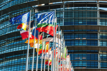 Le Parlement européen valide le report de la CSRD et de la CS3D