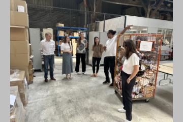 Visite de l’entrepôt du Samusocial de Paris 