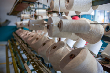 Coût environnemental des vêtements : l'éco-score textile entrera en vigueur le 1er octobre 