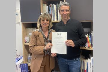 La députée Marie Récalde et Stéphane Vedrenne (Grandir Sans Cancer - Eva pour la vie)