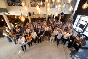 La communauté des partenaires de la Fondation TotalEnergies se réunit à nouveau, portée par son engagement en faveur de la jeunesse.