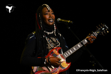 Une autre femme d'excellence, une artiste de renommée mondiale, Fatoumata Diawara