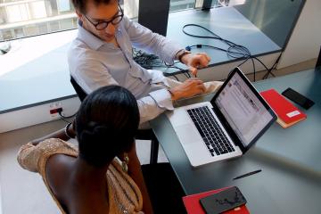 KOEO et le mécénat de compétences : du credo fondateur aux réalités d'usage