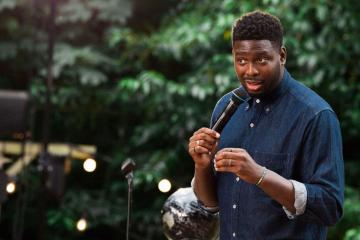 « Les humoristes posent souvent des problèmes car ce qu'on dit, tu ne voulais pas l'entendre » – Certe Mathurin
