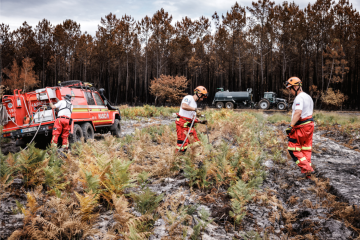 Solidarité canicule, incendies : un mois après, 9 millions d’euros collectés et 25 actions déjà engagées pour venir en aide aux populations sinistrées