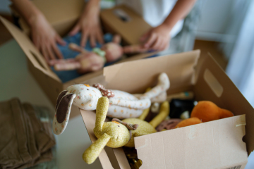 Trois associations formulent des propositions pour améliorer le don des invendus non alimentaires 