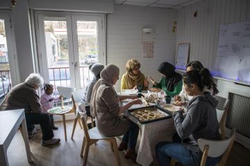 Fondation Crédit Mutuel Alliance Fédérale et Secours Catholique : un an de mécénat au service des enfants et des familles en précarité