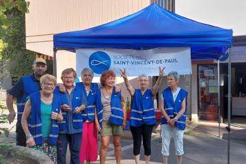Les bénévoles de la Société de Saint-Vincent-de-Paul à la rencontre du public