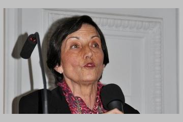 Indivisibilité de la dignité humaine et de la solidarité.