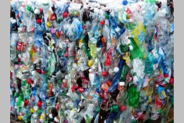 Veolia, la Fondation Ellen MacArthur et « la nouvelle économie du plastique » 