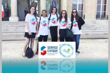 5 jeunes engagés reçus à L'Elysée !