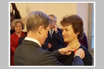 Isabelle GOUGENHEIM promue Officier de l'ordre national de la Légion d'Honneur
