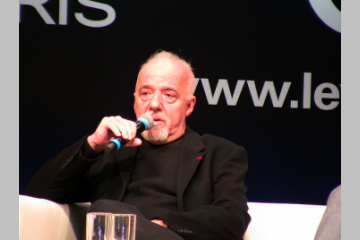 Paulo Coelho ouvre une fondation et un musée sur le web 