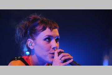 [STAR SYSTEM] Zaz invite la solidarité à ses concerts !
