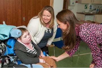 [STAR SYSTEM] Kate Middleton, princesse au grand cœur pour les enfants malades