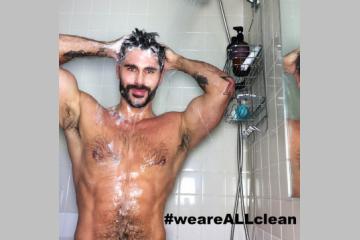 Le hashtag #weareALLclean fait le tour de la toile contre le SIDA