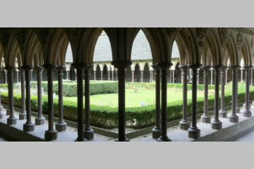 [SHOPPING] Saint-James vend une marinière pour rénover le Mont Saint-Michel