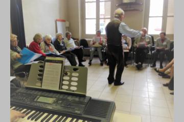 Chorale-en-joie : le chant face aux maladies de la mémoire