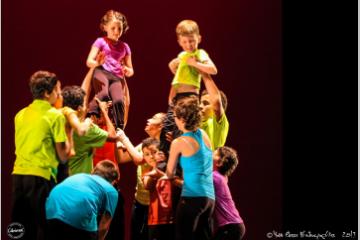 Les arts pour faire de la maladie, la plus grande force des enfants