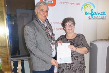 Collecte de fonds : le groupe Bouygues offre un chèque de 1900€ à l’association