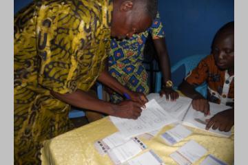 Distribution de microcrédits au Togo
